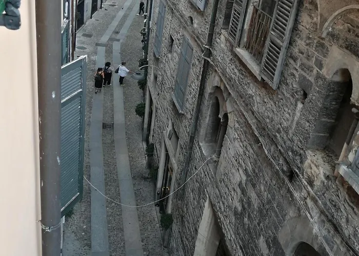 Casa Della Dama *